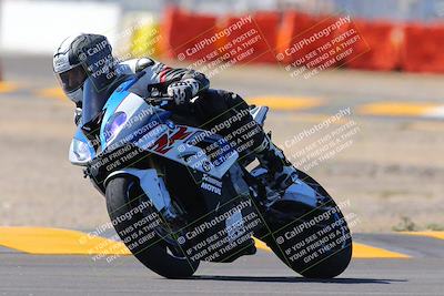 media/Oct-09-2022-SoCal Trackdays (Sun) [[95640aeeb6]]/Turn 2 (1110am)/